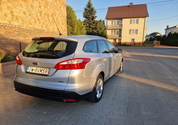 Ford Focus cena 24900 przebieg: 257350, rok produkcji 2012 z Sępólno Krajeńskie małe 407